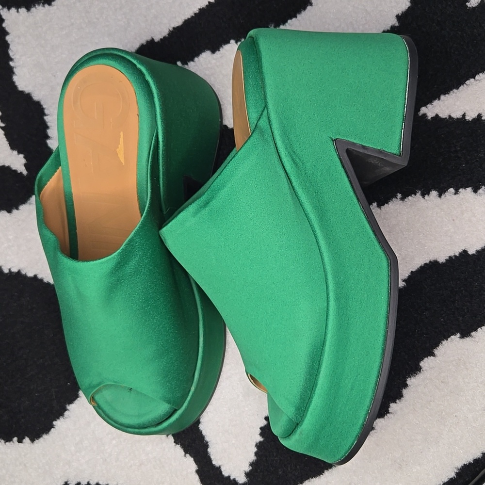 Ganni Green Mules & Clogs Vibrant Design - Picture 2 of 10